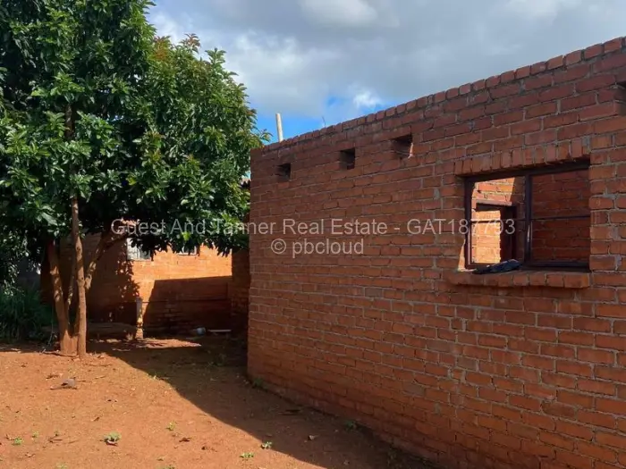 House for Sale in Mahatshula, Bulawayo