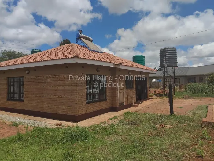 3 Bedroom Cottage/Garden Flat to Rent in Mount Pleasant Heights, Harare