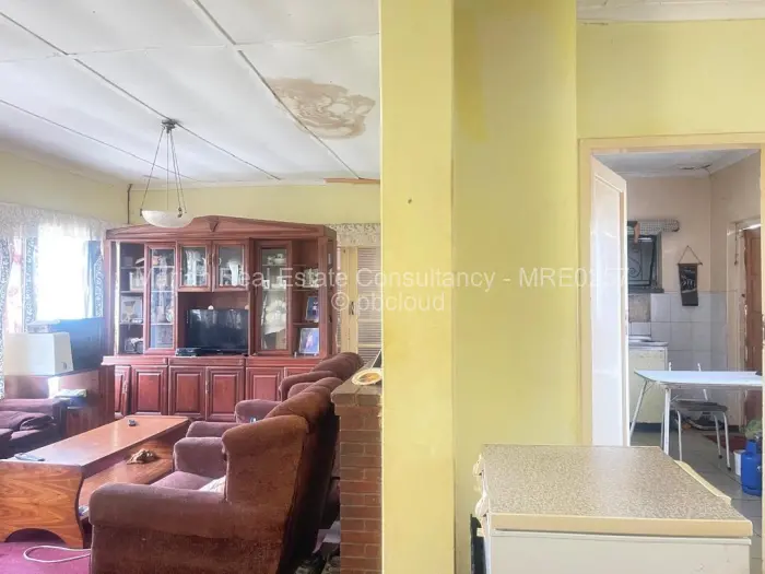 3 Bedroom House for Sale in Waterford, Bulawayo