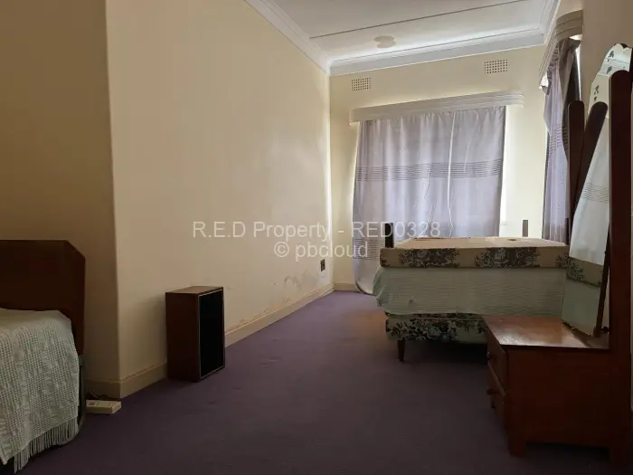 3 Bedroom House for Sale in Kumalo, Bulawayo