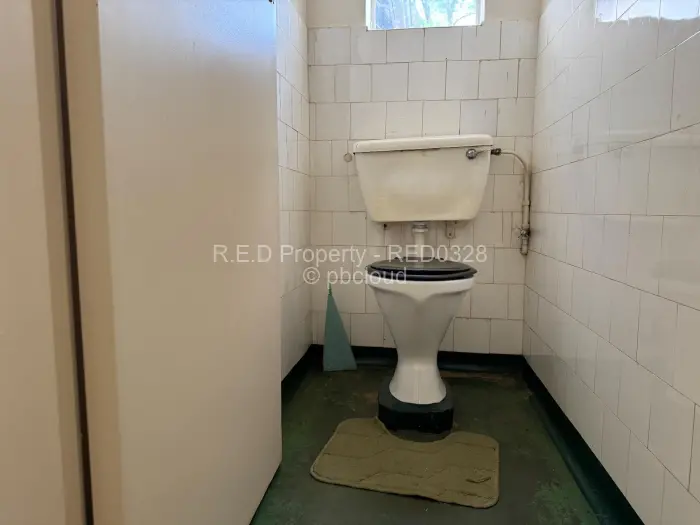 3 Bedroom House for Sale in Kumalo, Bulawayo