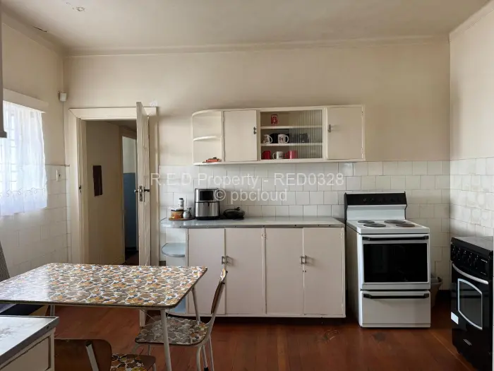 3 Bedroom House for Sale in Kumalo, Bulawayo