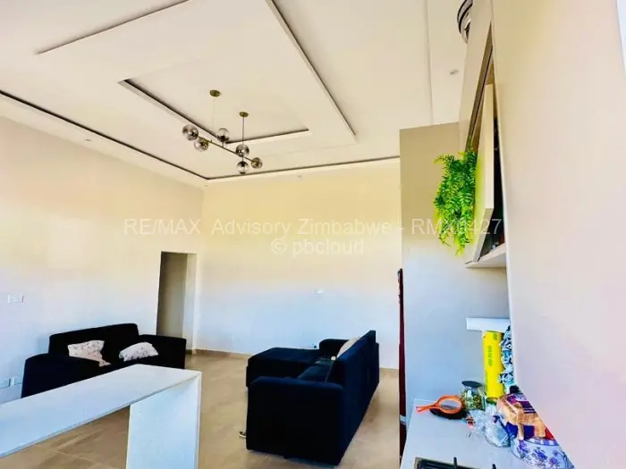 Townhouse/Cluster for Sale in Arlington, Harare