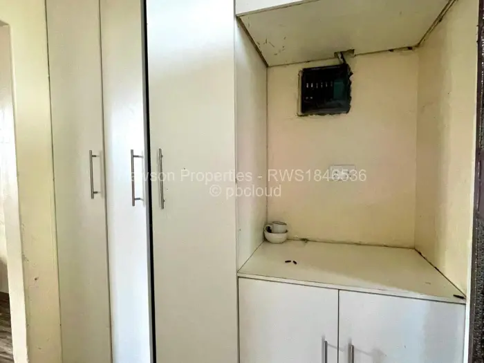 1 Bedroom Cottage/Garden Flat for Sale in Avenues, Harare