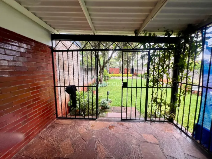 Flat/Apartment to Rent in Emerald Hill, Harare