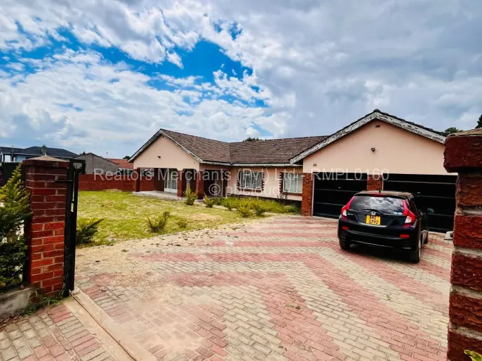 5 Bedroom House to Rent in Waterfalls