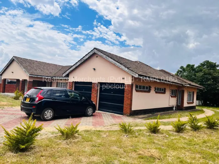 5 Bedroom House to Rent in Waterfalls