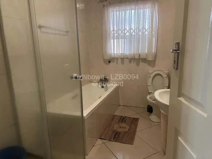 Townhouse/Cluster to Rent in Avondale West, Harare