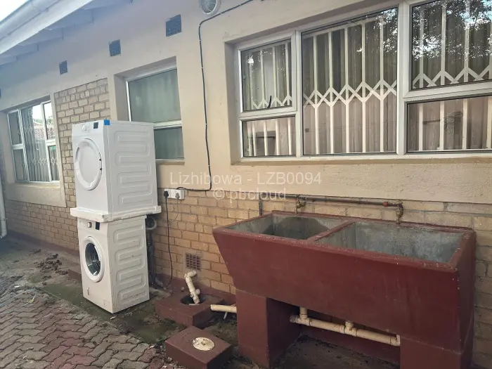 Townhouse/Cluster to Rent in Avondale West, Harare