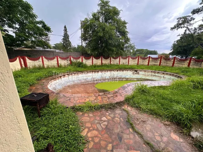 3 Bedroom House for Sale in Burnside, Bulawayo