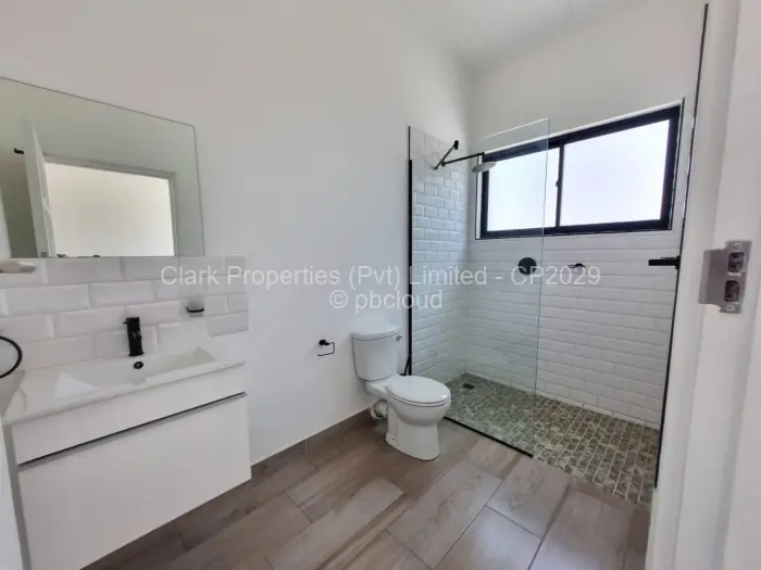 Flat/Apartment for Sale in Newlands, Harare