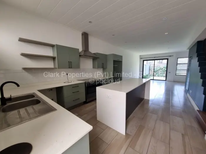 Flat/Apartment for Sale in Newlands, Harare