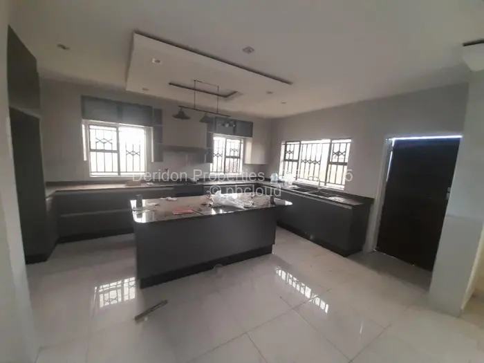 3 Bedroom House to Rent in Madokero Estates, Harare