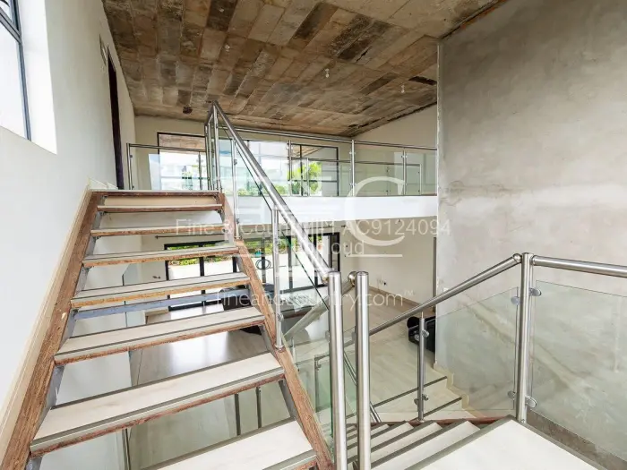 5 Bedroom House for Sale in Carrick Creagh Estate, Harare