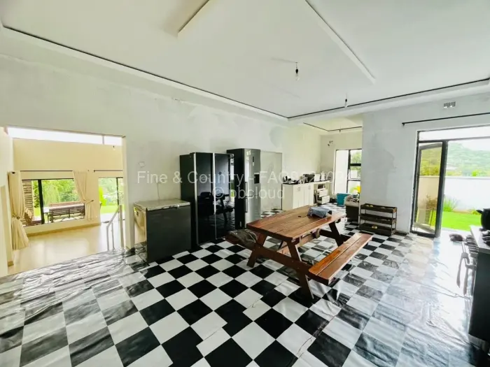 5 Bedroom House for Sale in Carrick Creagh Estate, Harare