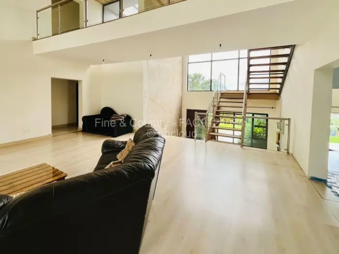 5 Bedroom House for Sale in Carrick Creagh Estate, Harare