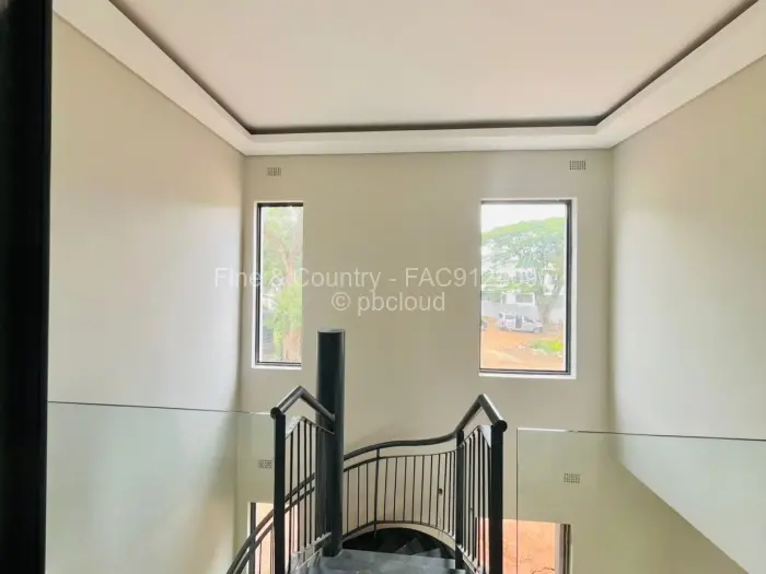 5 Bedroom House for Sale in Highlands, Harare