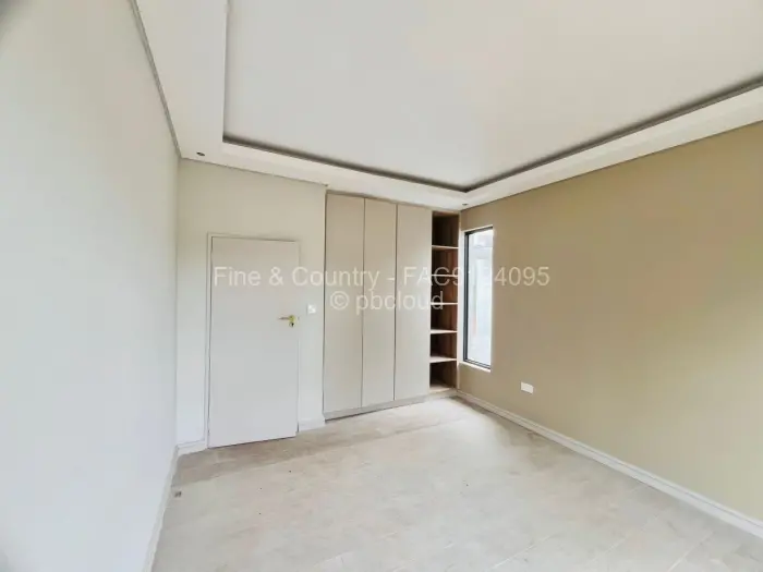 5 Bedroom House for Sale in Highlands, Harare