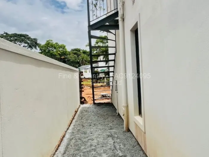 5 Bedroom House for Sale in Highlands, Harare