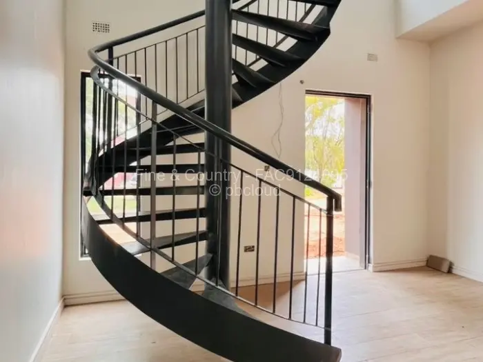 5 Bedroom House for Sale in Highlands, Harare