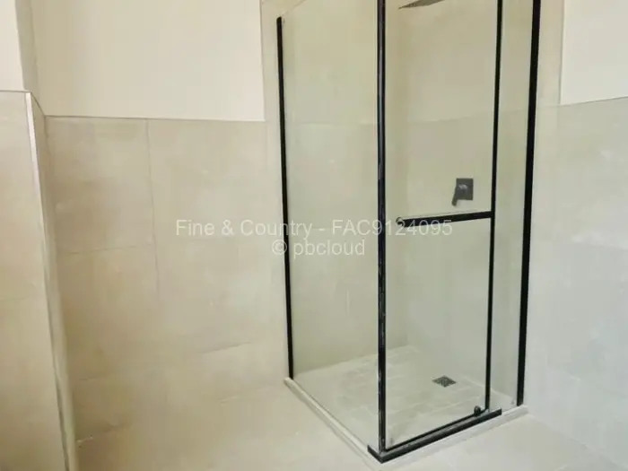 5 Bedroom House for Sale in Highlands, Harare