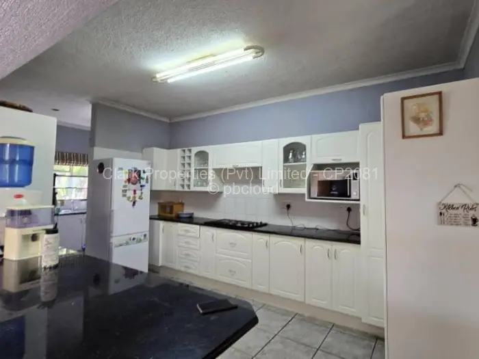 Townhouse/Cluster for Sale in Greendale North, Harare