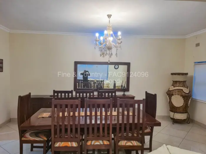5 Bedroom House to Rent in Greystone Park
