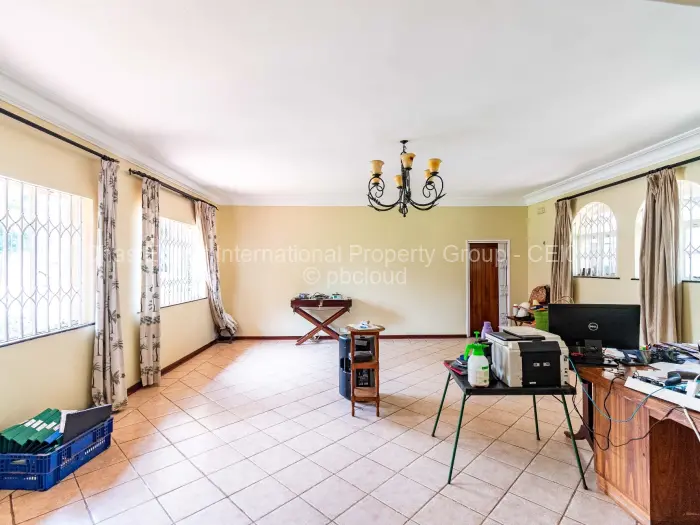 4 Bedroom House to Rent in Borrowdale