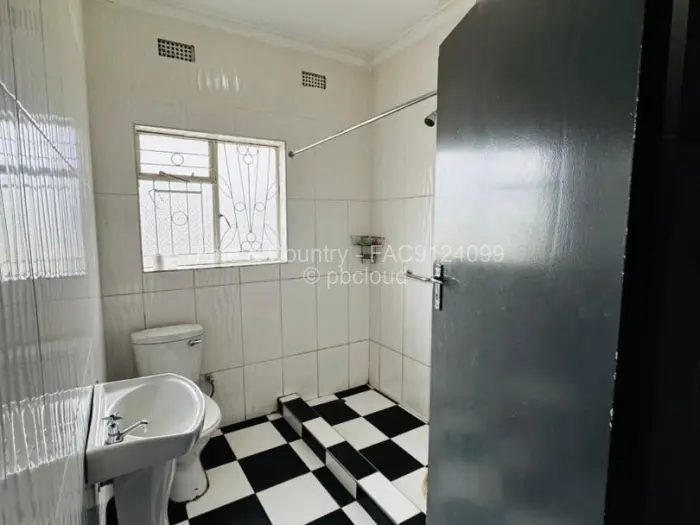 3 Bedroom House to Rent in Houghton Park, Harare