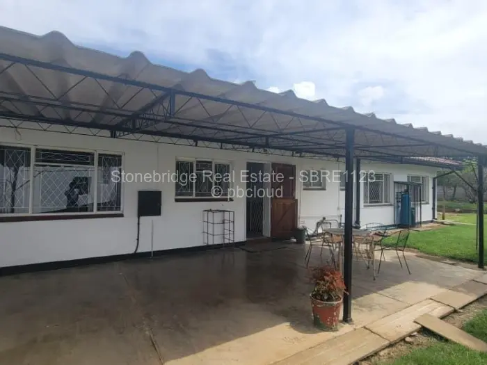 4 Bedroom House for Sale in Woodlands, Bulawayo