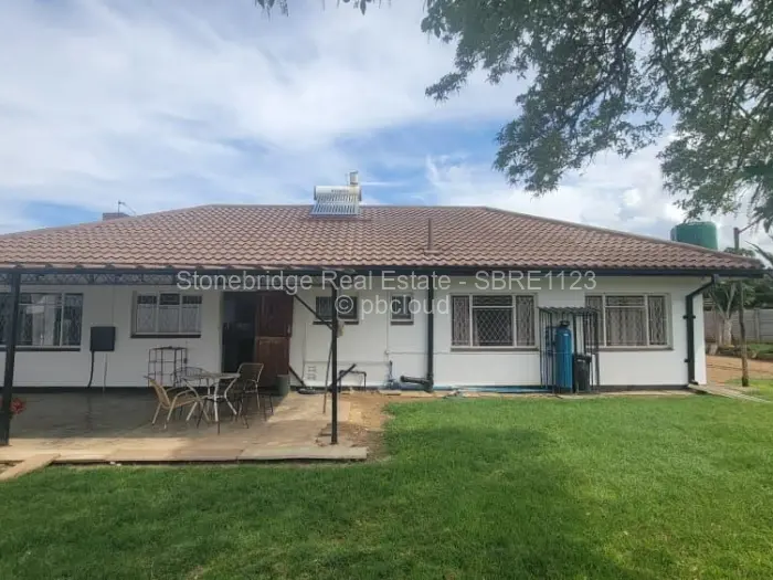 4 Bedroom House for Sale in Woodlands, Bulawayo