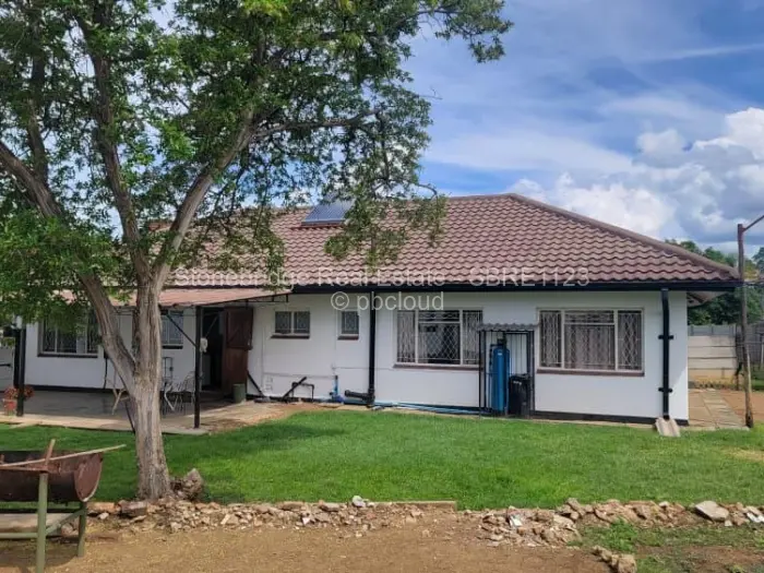 4 Bedroom House for Sale in Woodlands, Bulawayo