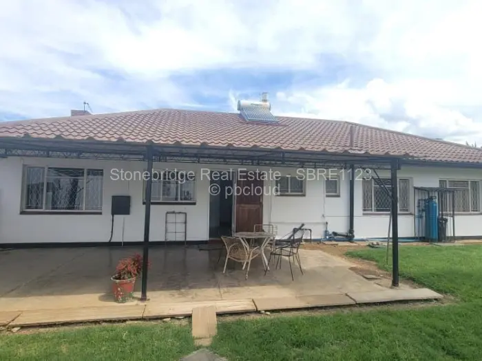 4 Bedroom House for Sale in Woodlands, Bulawayo