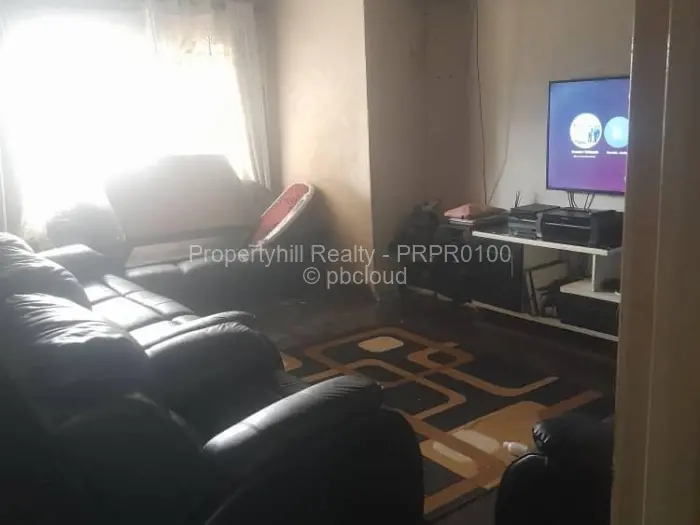 3 Bedroom House for Sale in Chitungwiza, Chitungwiza