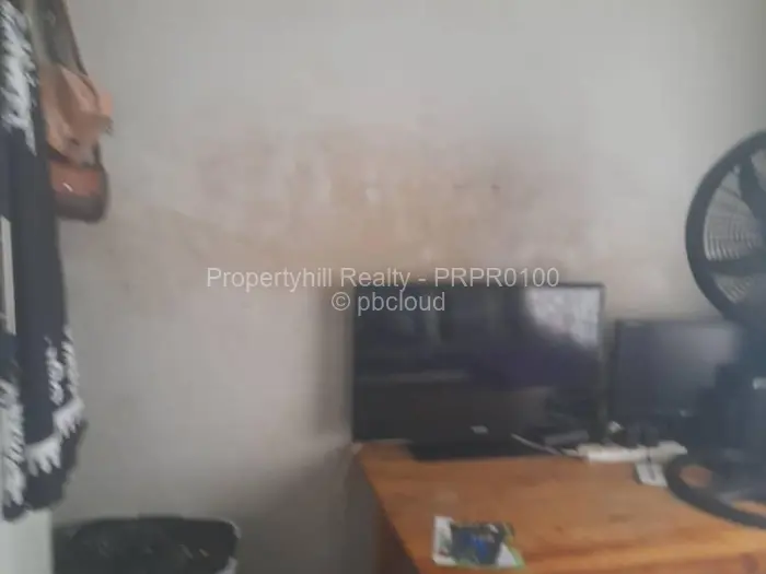 3 Bedroom House for Sale in Chitungwiza, Chitungwiza