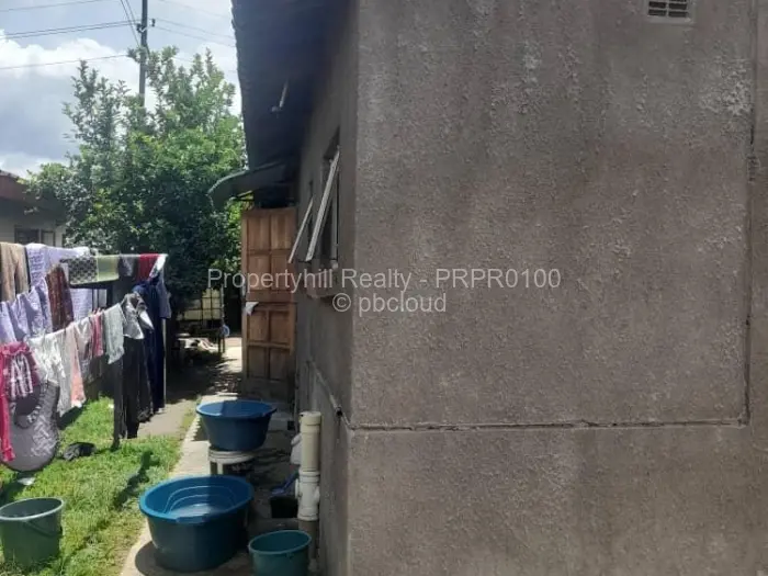 3 Bedroom House for Sale in Chitungwiza, Chitungwiza