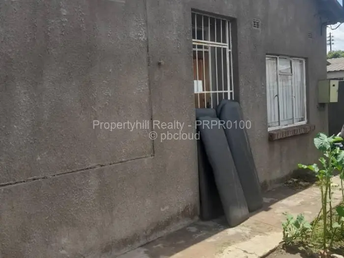 3 Bedroom House for Sale in Chitungwiza, Chitungwiza