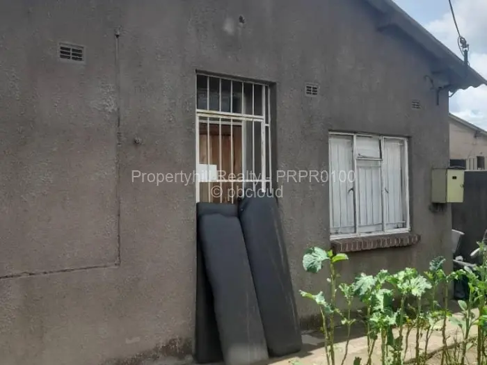 3 Bedroom House for Sale in Chitungwiza, Chitungwiza