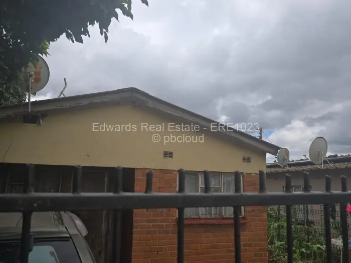 3 Bedroom House for Sale in Glen View, Harare
