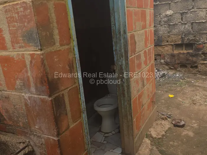 3 Bedroom House for Sale in Glen View, Harare