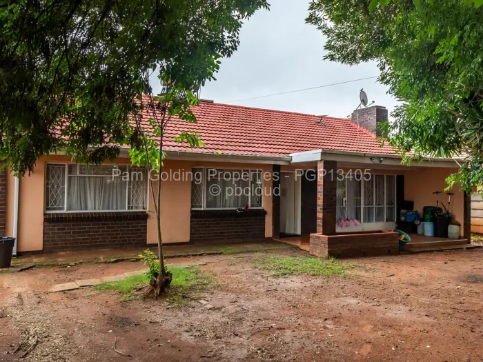 3 Bedroom House for Sale in Cranborne, Harare