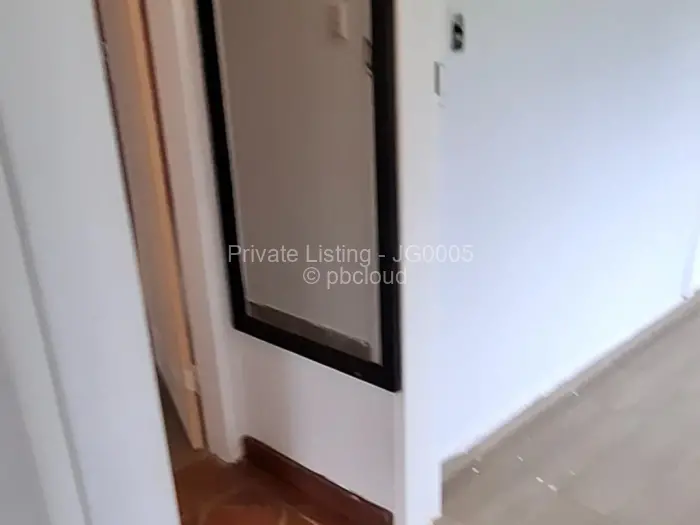 2 Bedroom House to Rent in Greendale, Harare