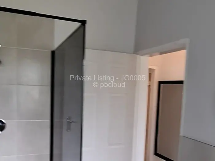 2 Bedroom House to Rent in Greendale, Harare