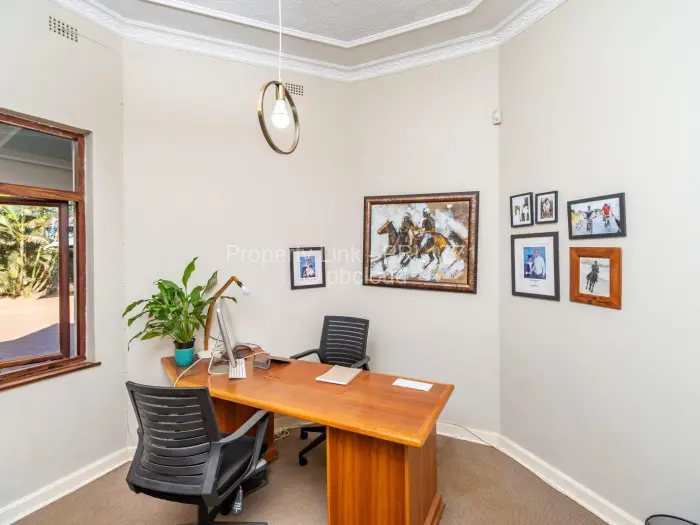 Townhouse/Cluster for Sale in Borrowdale, Harare