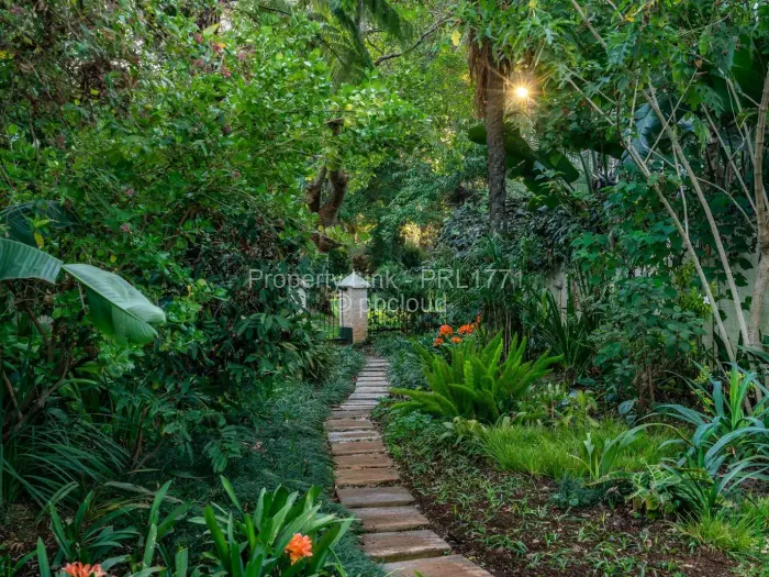 Townhouse/Cluster for Sale in Borrowdale, Harare