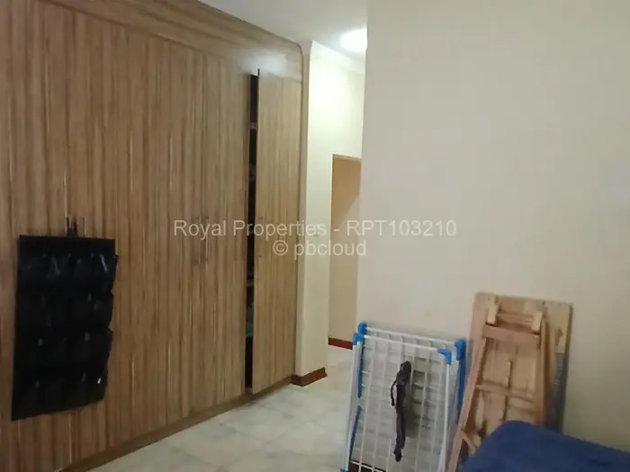 Townhouse/Cluster to Rent in Newlands, Harare