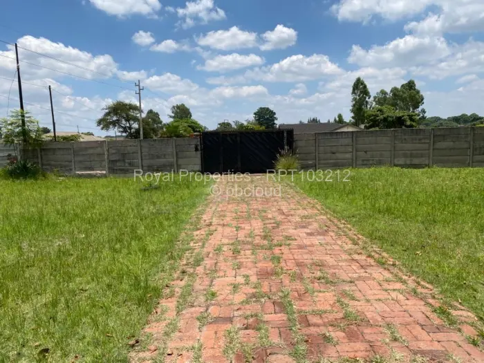 3 Bedroom House for Sale in Waterfalls, Harare
