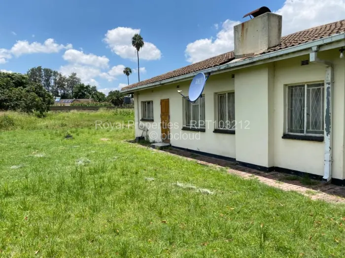 3 Bedroom House for Sale in Waterfalls, Harare