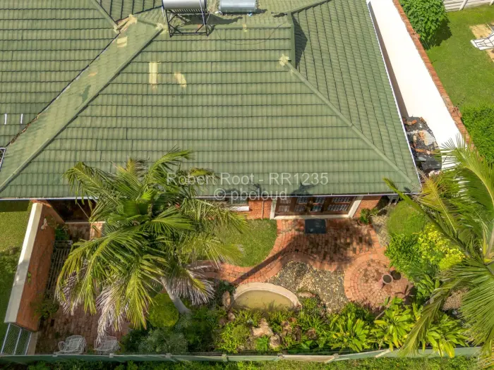 Townhouse/Cluster for Sale in Newlands, Harare