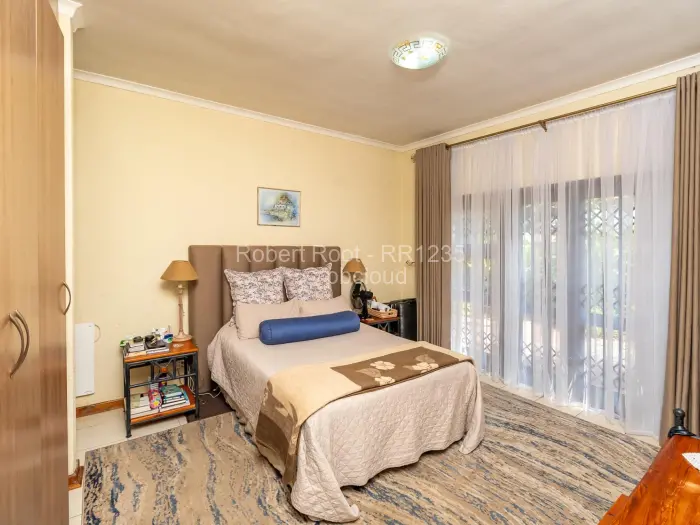 Townhouse/Cluster for Sale in Newlands, Harare